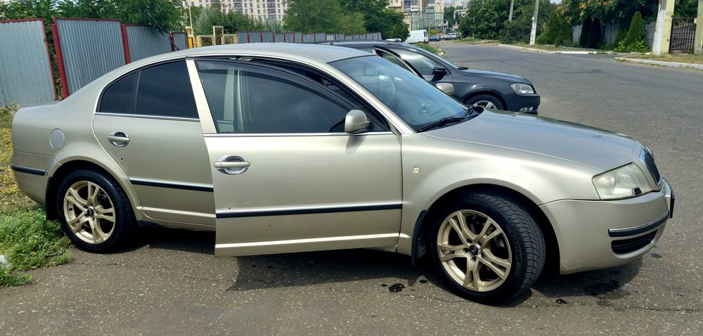 Skoda Superb 2005 VIN TMBDL23U56B046486 фото оголошення 2 з 10