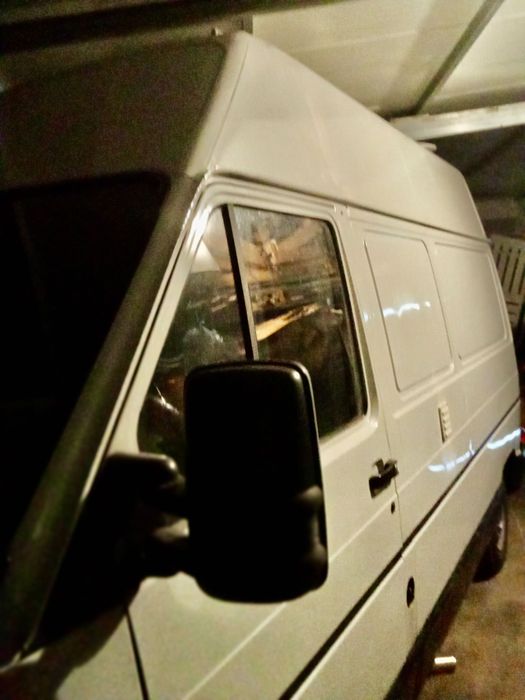 Motorhome Bedroom - Fiat Trafic Iveco 2.5 in Good Overall Condition