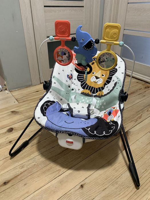 Шезлонг, крісло-качалка Fisher Price