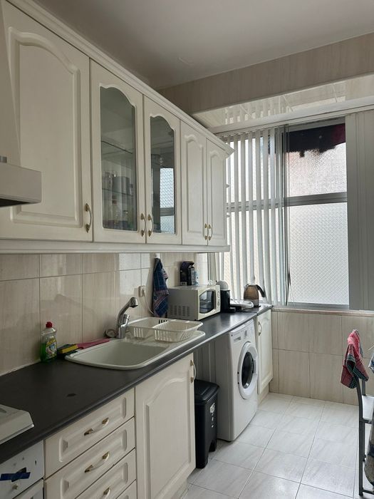 Arrenda-se quarto para estudante