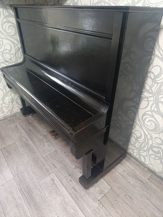 Продам фортепіано