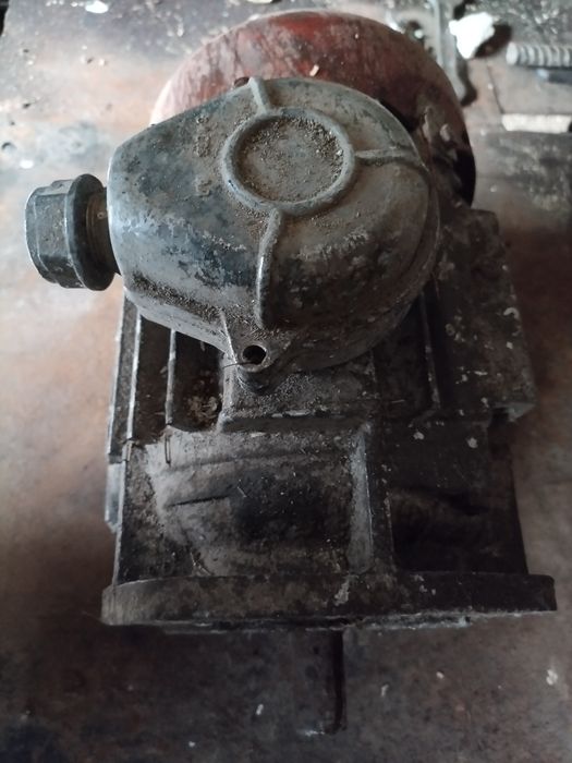 Электродвигатель 1.5 КW. 220/380 в