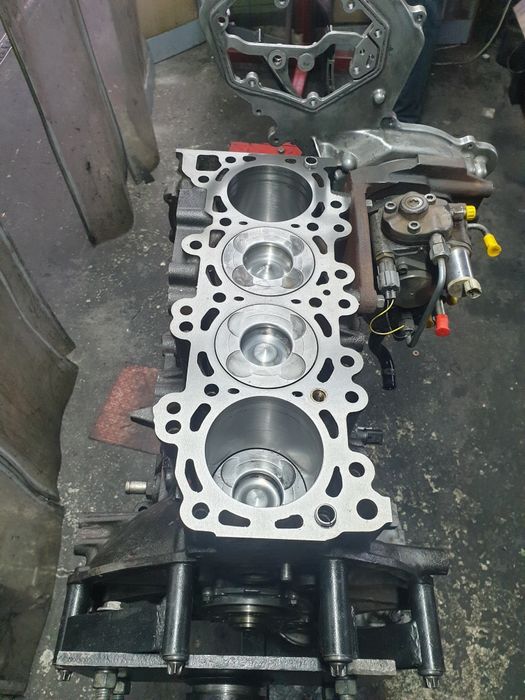 Блок в сборі Двигатель 2.5dci YD25 Navara навара D40 Pathfinder R51