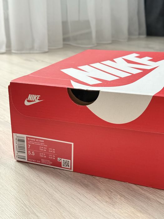 Nike V5 RNR жіночі, оригінал, ОСТАННЯ ПАРА