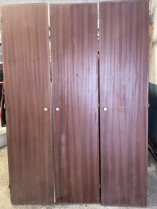 3 Portas de roupeiro