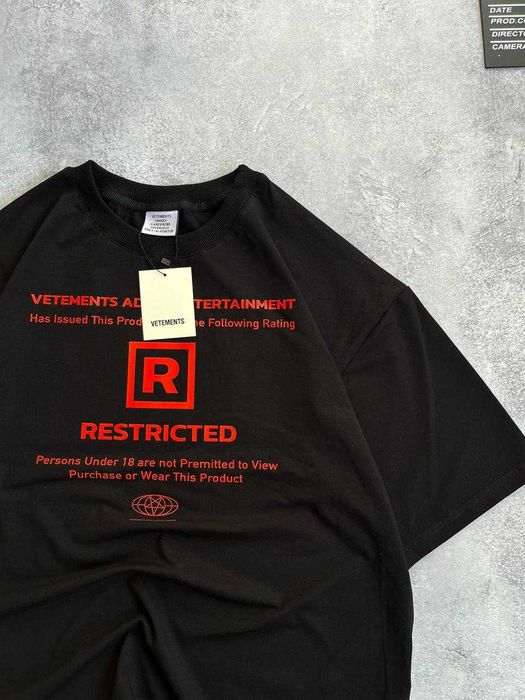 Футболка Ветмо з бірками (Vetements)