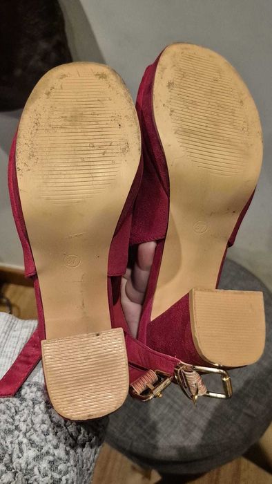 Sandálias Peep Toe Vibrantes