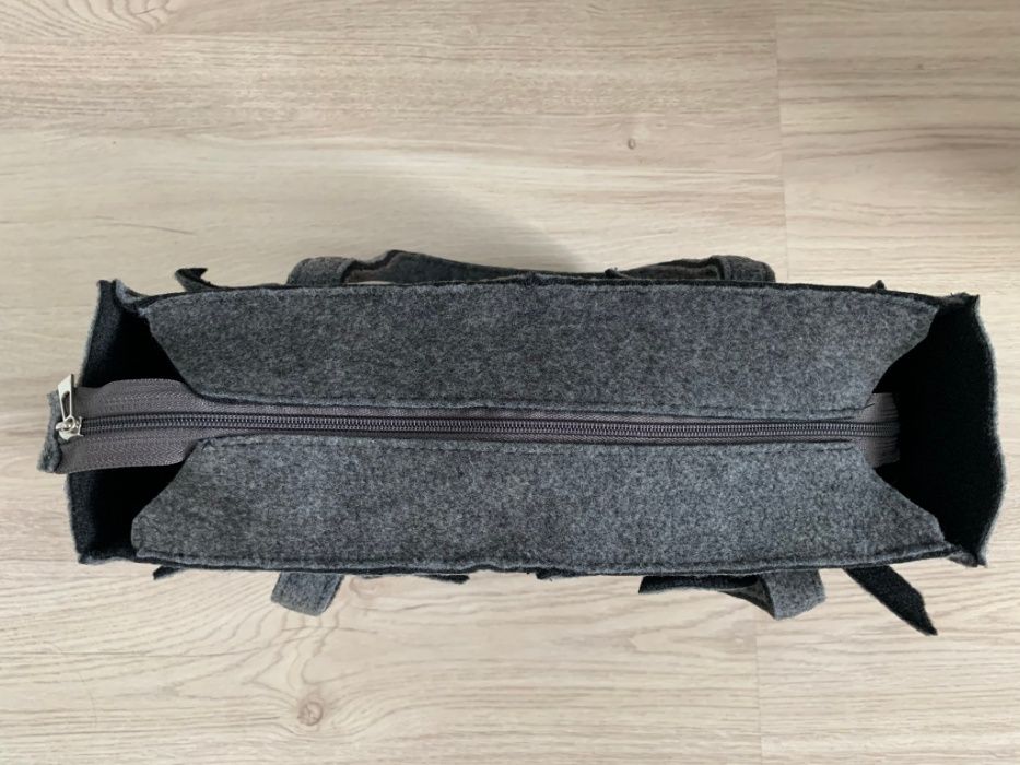 Filcowa torebka A4