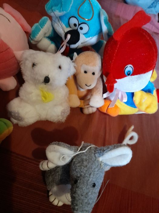 М'які ігрвшки б/в 8 шт.