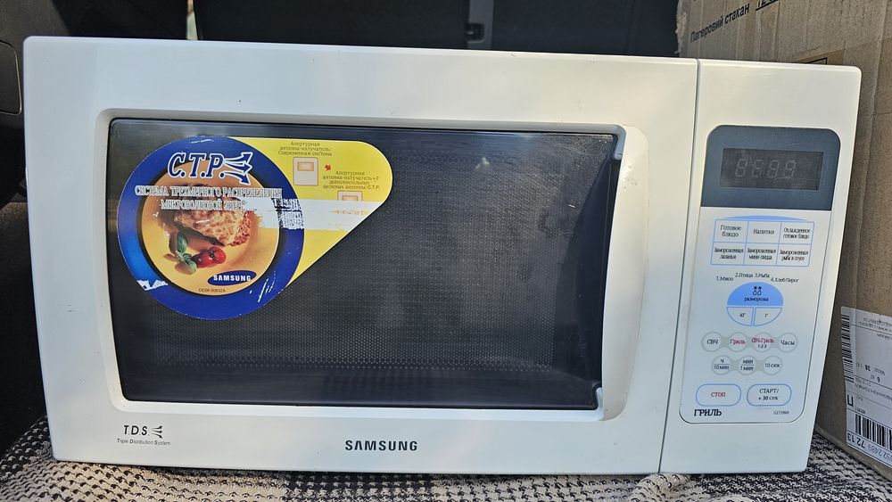 Микроволновка samsung,мікрохвильова пічь