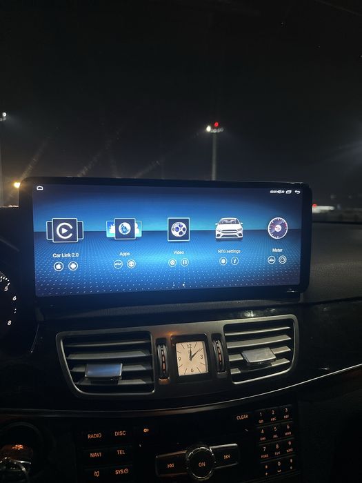 Tela 6/64GB Mercedes W212 Android 14 + GPS + Carplay sem fios.