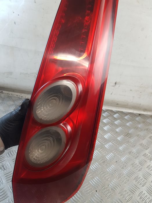 Lampa Prawa Tył 6S6113404B Ford Fiesta Mk6 Lift 06R-