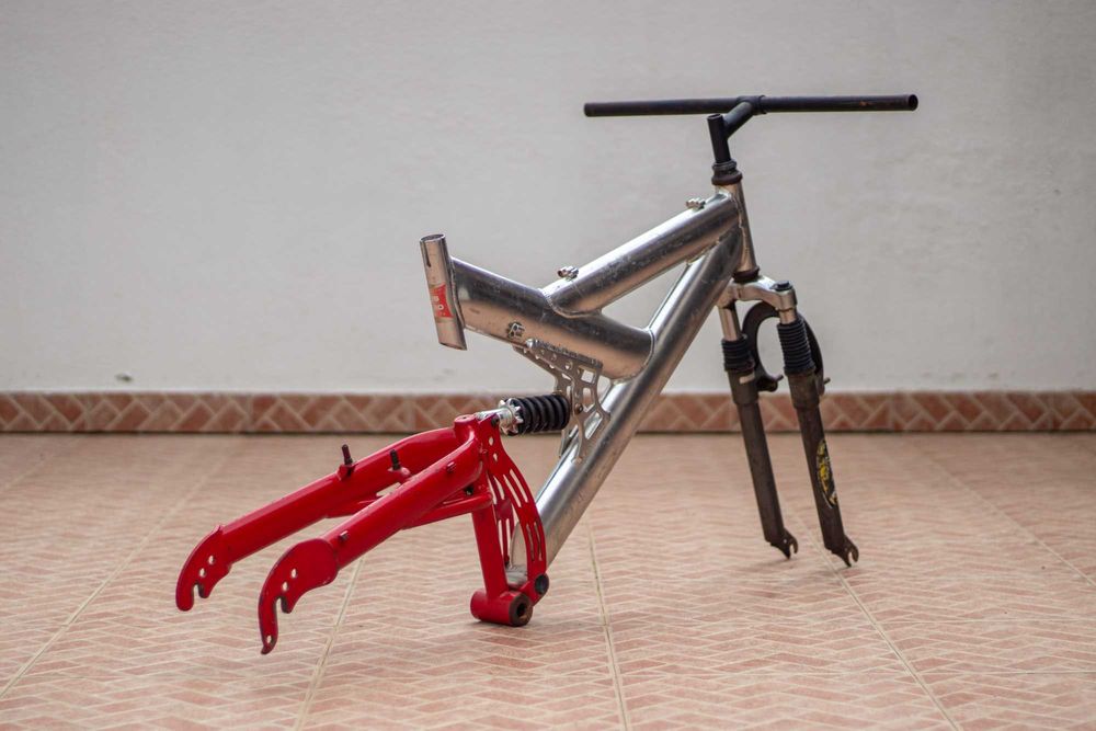 Quadro Bicicleta BTT c/ Suspensão