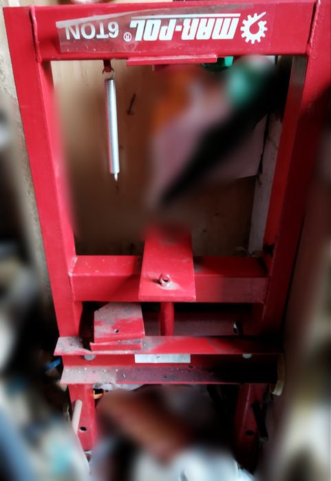 Wyciskarka samochodowa