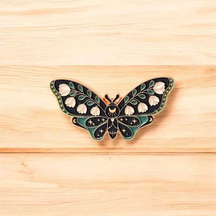 Zestaw kosmetyczka i przypinki