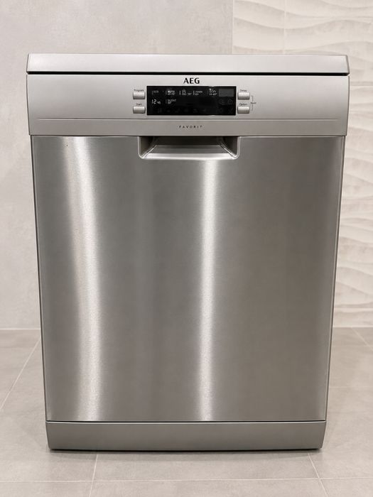 Máquina de Lavar Loiça AEG Favorit XXL FFB63700PM