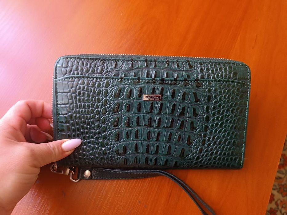 Продам  великий  гаманець