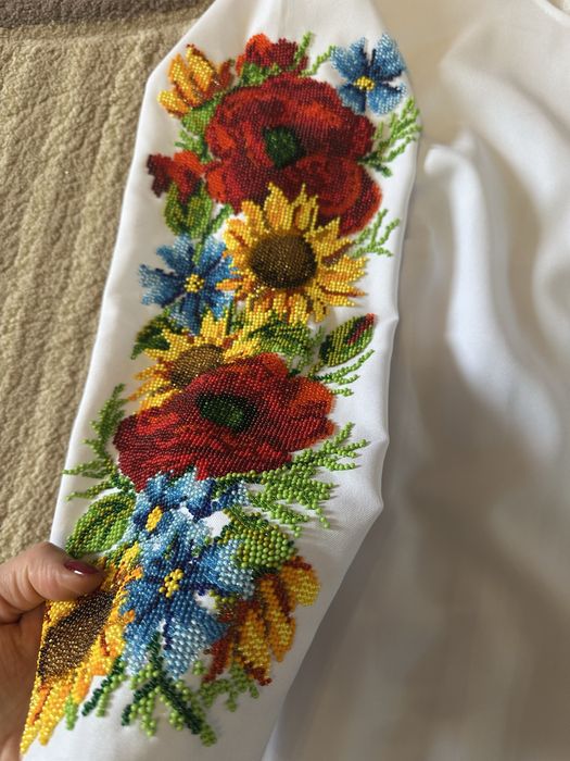 Вишиванка, вишите плаття