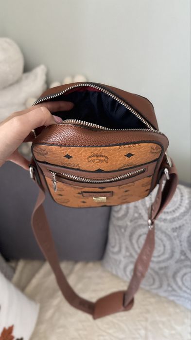 Torebka listonoszka MCM – crossbody