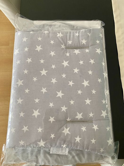 Acolchoamento para carrinho de bebé