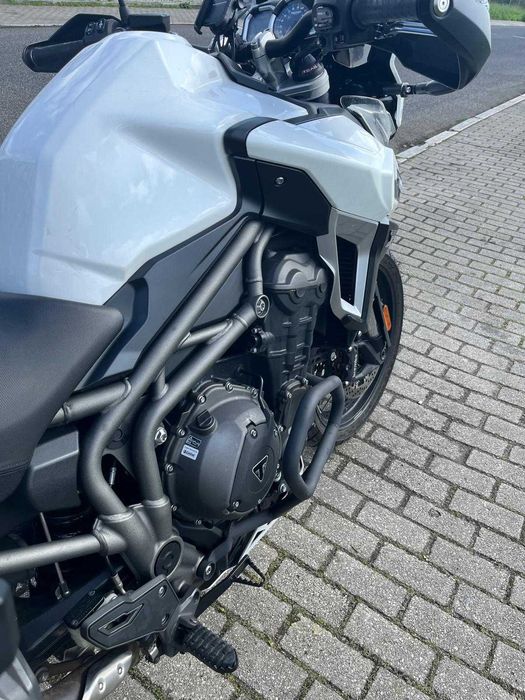 Triumph 1200 Explorer XcX Low