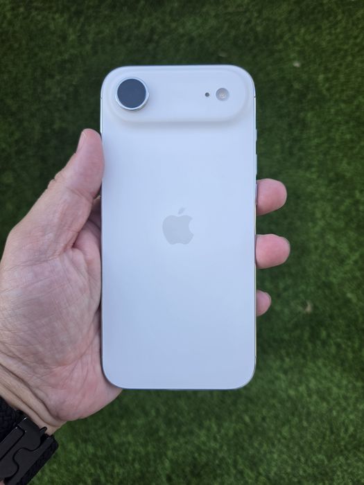 iPhone Air 256 GB Cloud White 100% bateria