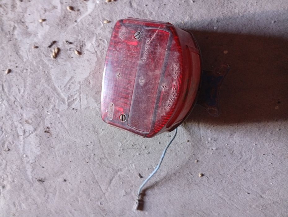 Стоп на мопед старий.стан незнаю