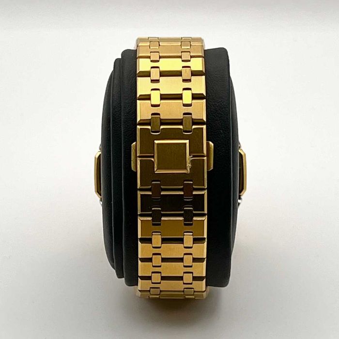 Spersonalizowany Casioak Żółte Złoto Casio G-SHOCK Białe Akcenty