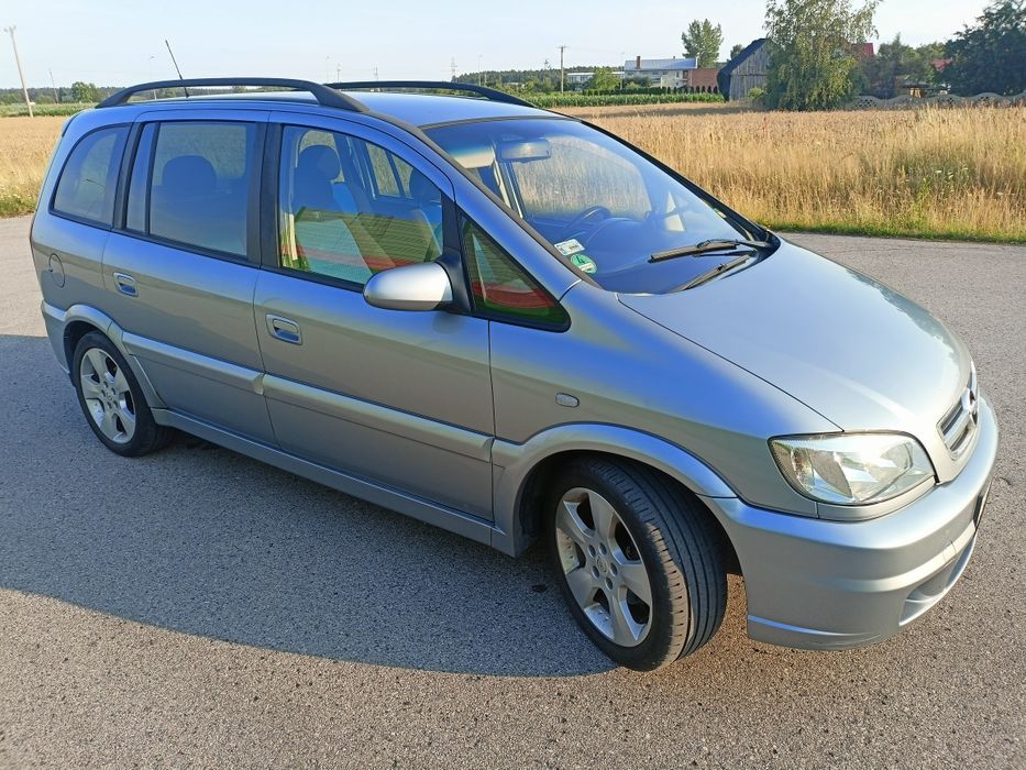Opel Zafira 1.8 benzyna
