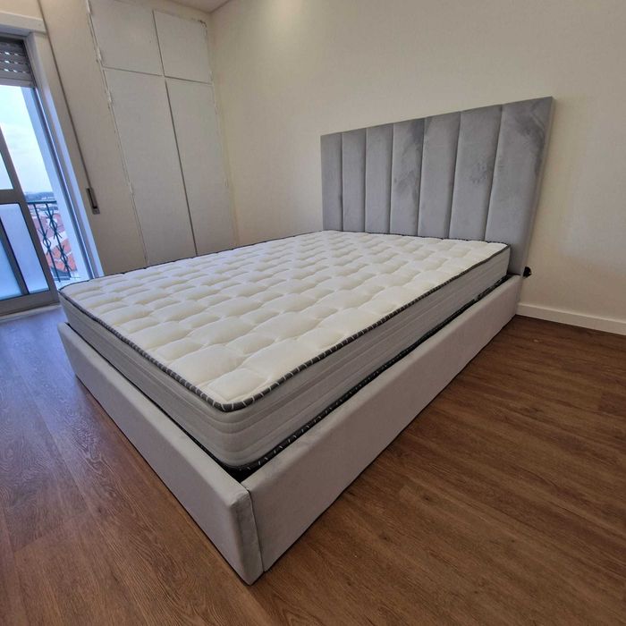 Camas De Casal Estofadas ALTA GAMA - MODELO GOMOS - Top de Gama 190x140m Estrado Incluído!!