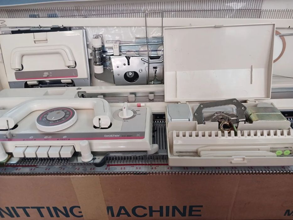 Brother KH891 + кабель інтерактивного в'язання