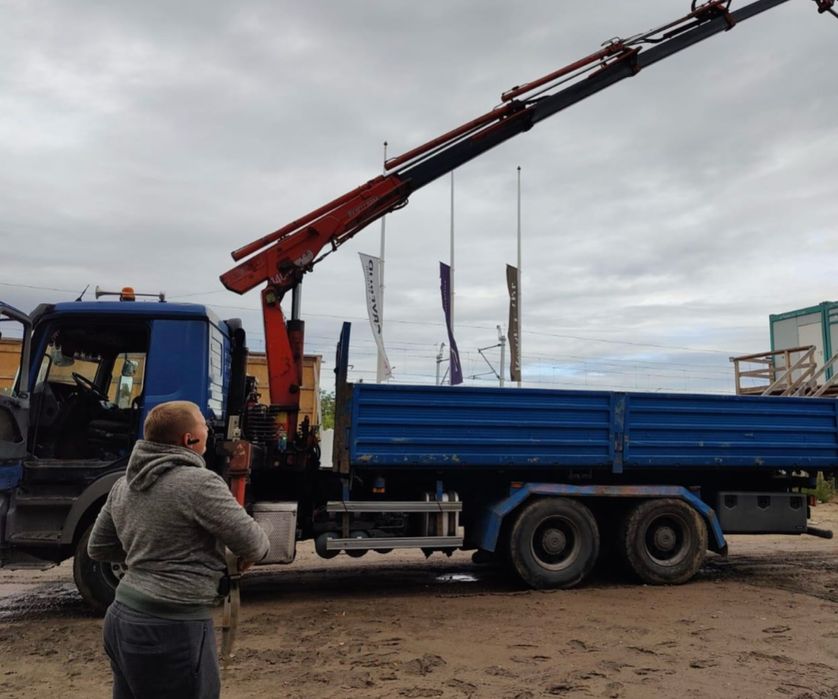 Кран маніпулятор евакуаторний