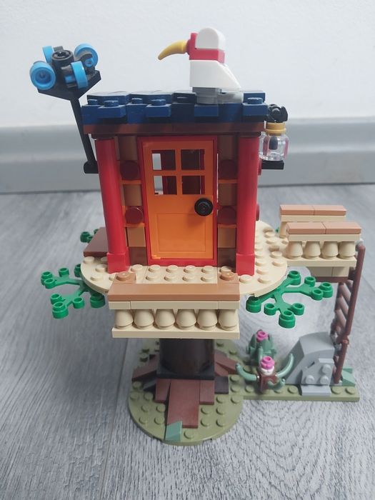 Klocki lego creator domek na drzewie na safari 31116