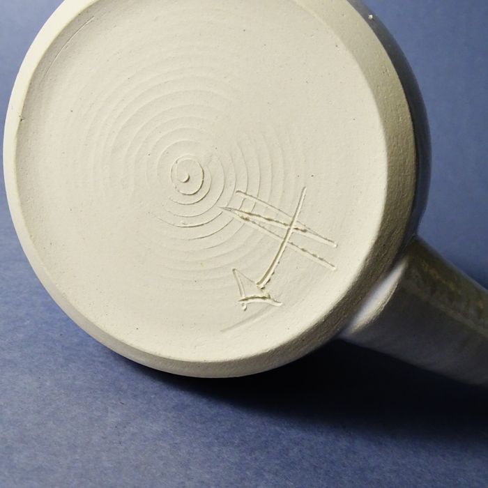 ceramika autorska sygnowany dzbanek gliniany