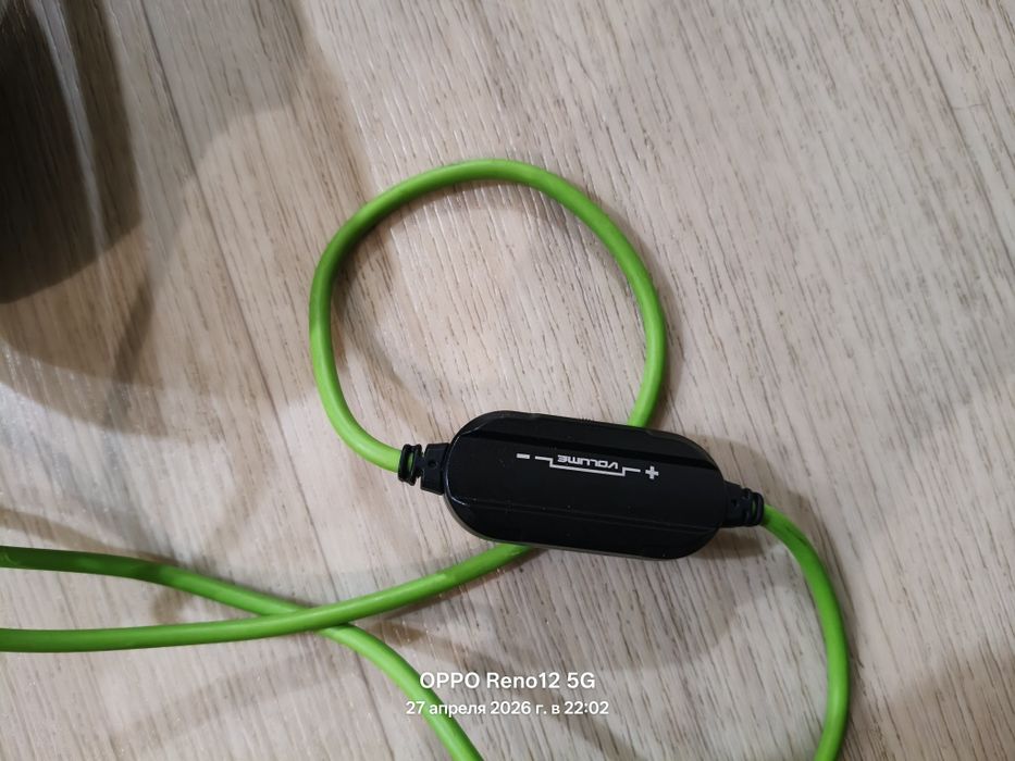 Продам наушники electro v2