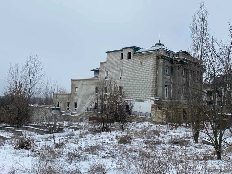 Продам багатоквартирний будинок в нагірній частині міста