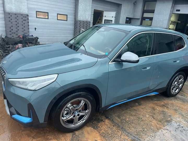 BMW X1 U11 Четверть лонжарон дах криша панорама