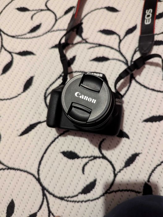 Canon EOS 1200D com acessórios