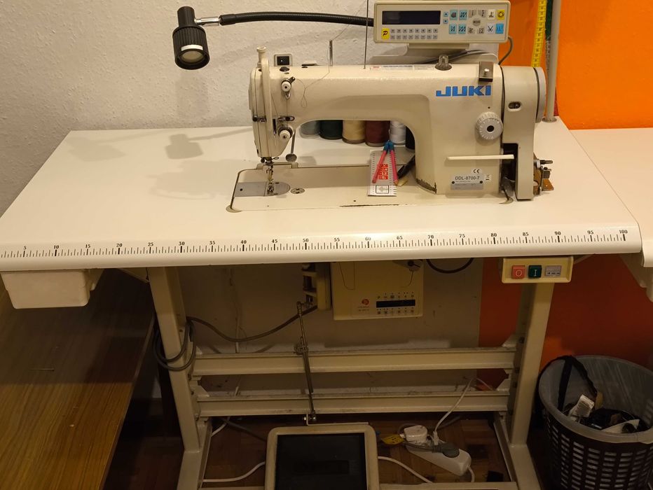 Stębnówka JUKI DDL-8700-7 Automat | Silnik 230V Servo + Lampka