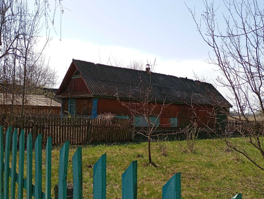 Продам будинок під розбирання і самовивіз.