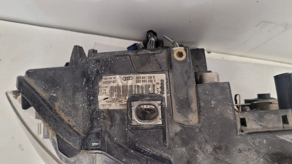 lampy przednie xenon europa audi a4 b6 małysz