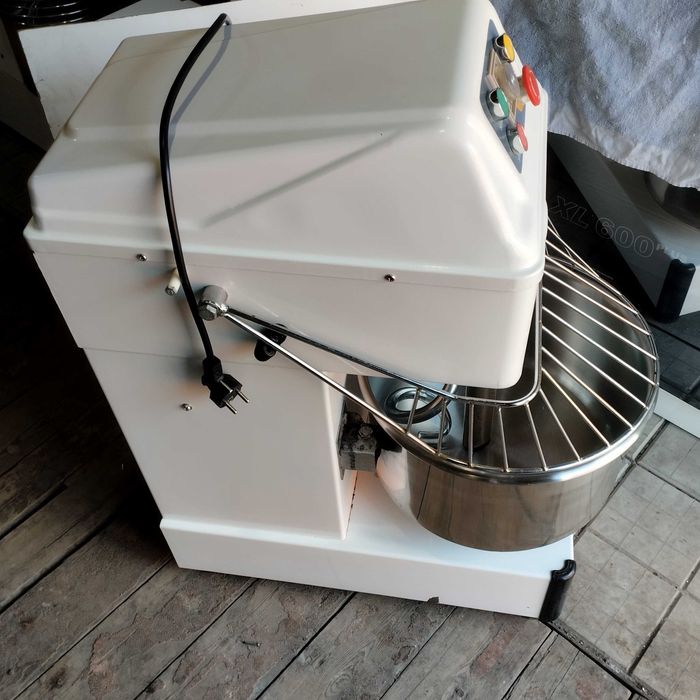 Тестомес, тістоміс  GoodFood SM20T2V380 на 2 скорости