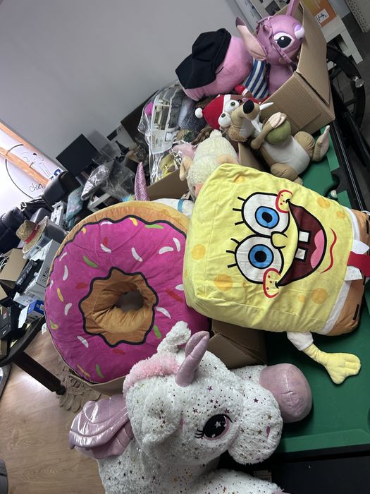 Varios bonecos em bom estado
