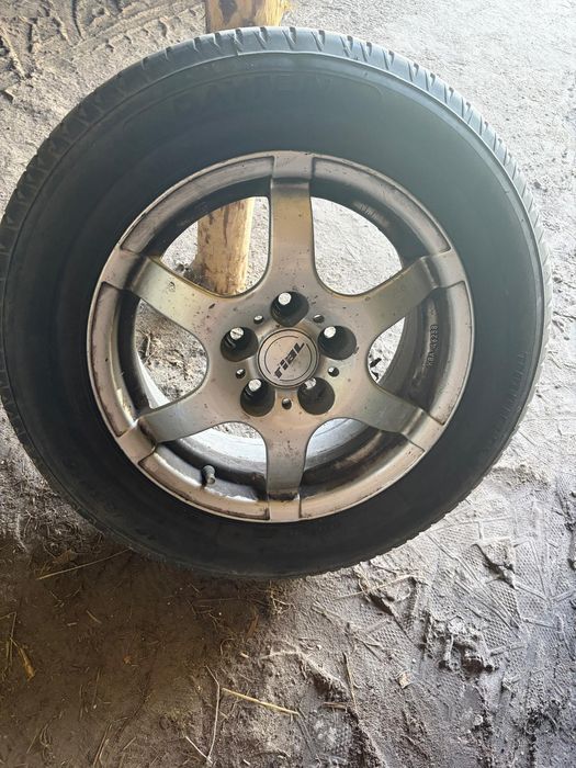 Sprzedam ALUFELGI z oponami letnimi 15