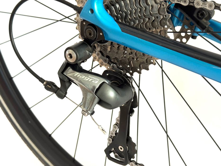 Rower szosowy karbonowy GIANT DEFY ADVANCED szosa carbon hydro disc