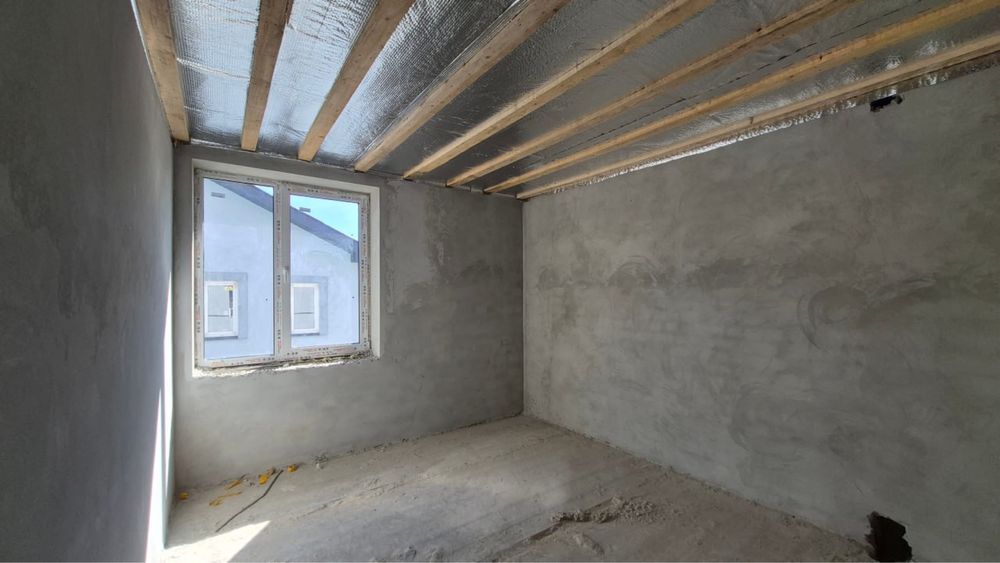 Продається будинок в центрі міста