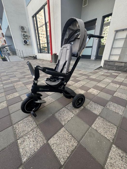 Дитячий велосипед з батьківською ручкою kinderkraft easy twist