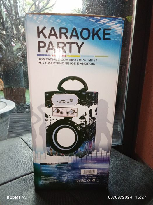 Karaoke party kit