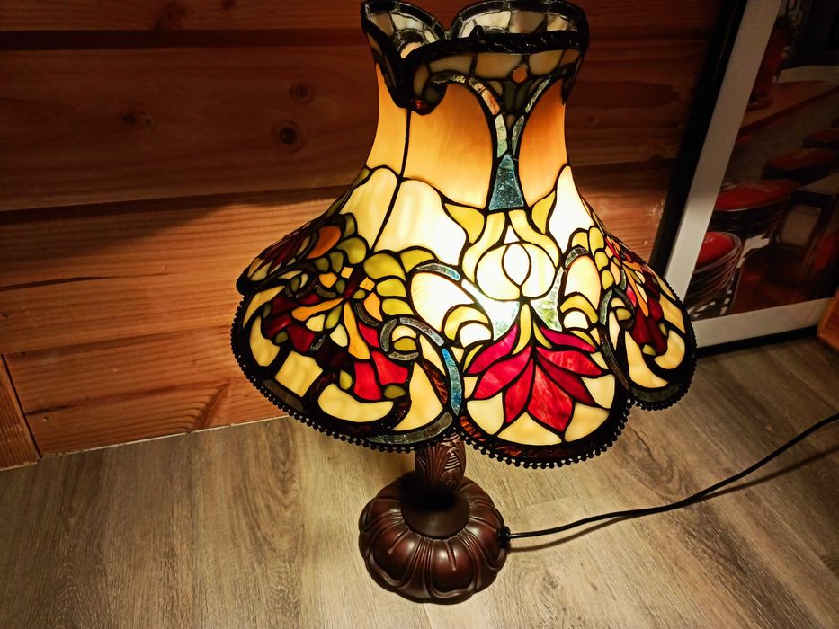 Piękne lampy tiffany