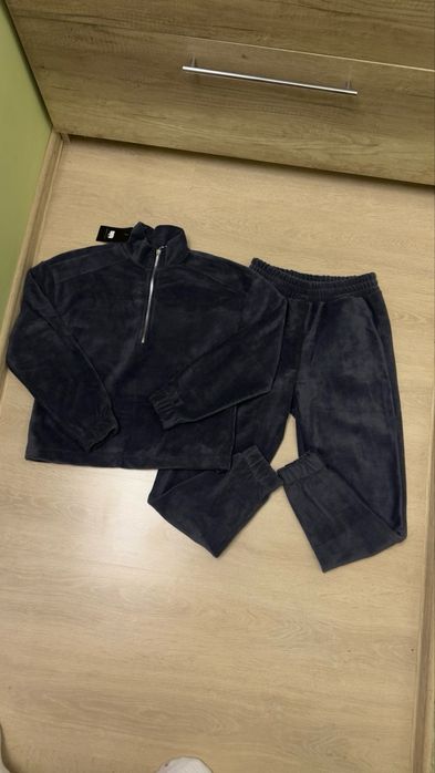 костюм спортивний фліс теплий 42-44 р